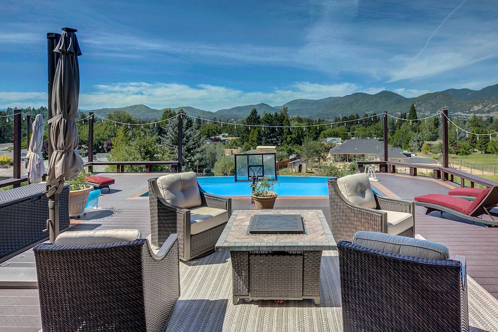 Relaxing Deck