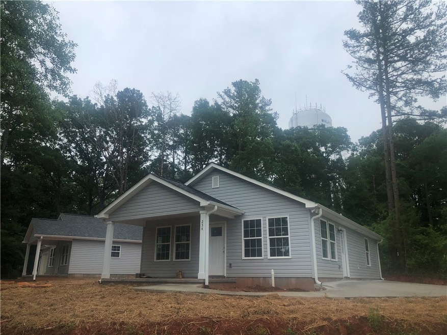 01 N Spring St, Walhalla, SC 29691 - photo 1