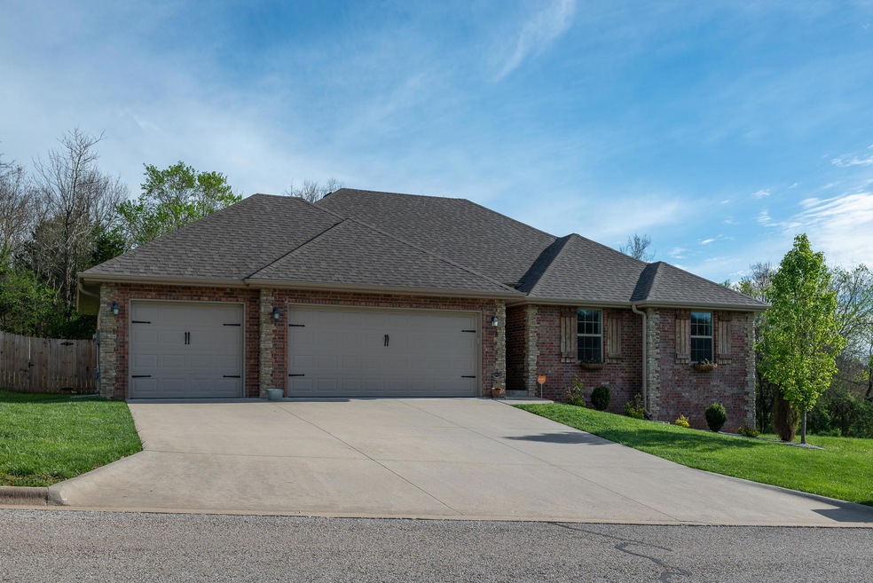1078 E Daisy Falls Dr, Nixa, MO 65714 - photo 1