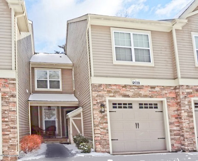 1203 Leatherstocking Ln, Pocono Pines, PA 18350 - photo 1