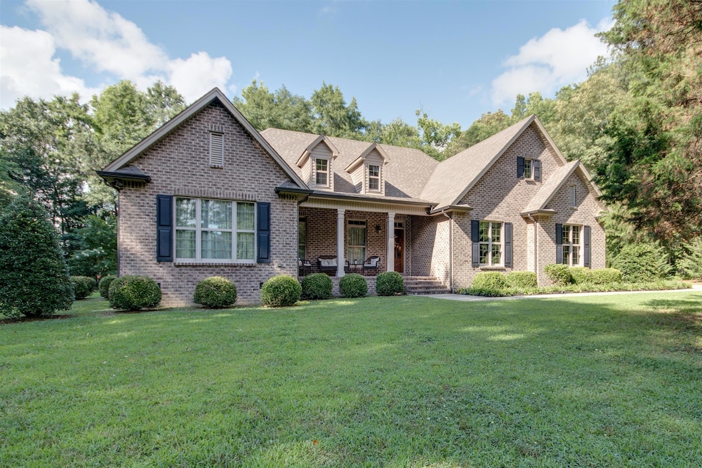 296 White Oak Dr, Manchester, TN 37355 - photo 1