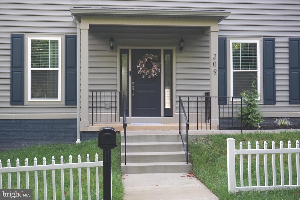 208 Bryan Ave, Gaithersburg, MD 20877 - photo 1