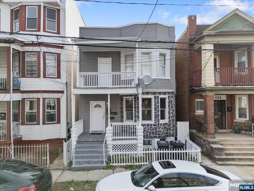 422 Jelliff Ave unit 1, Newark, NJ 07112 - photo 1