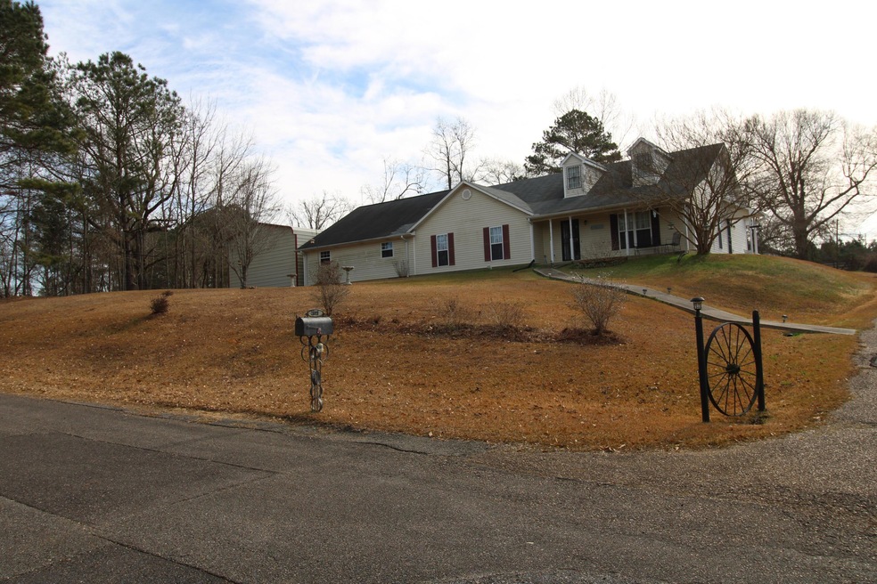 31 Hoss Dr, Laurel, MS 39443 - photo 1