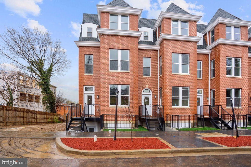 1618 26th Place SE unit 1, Washington, DC 20020 - photo 1