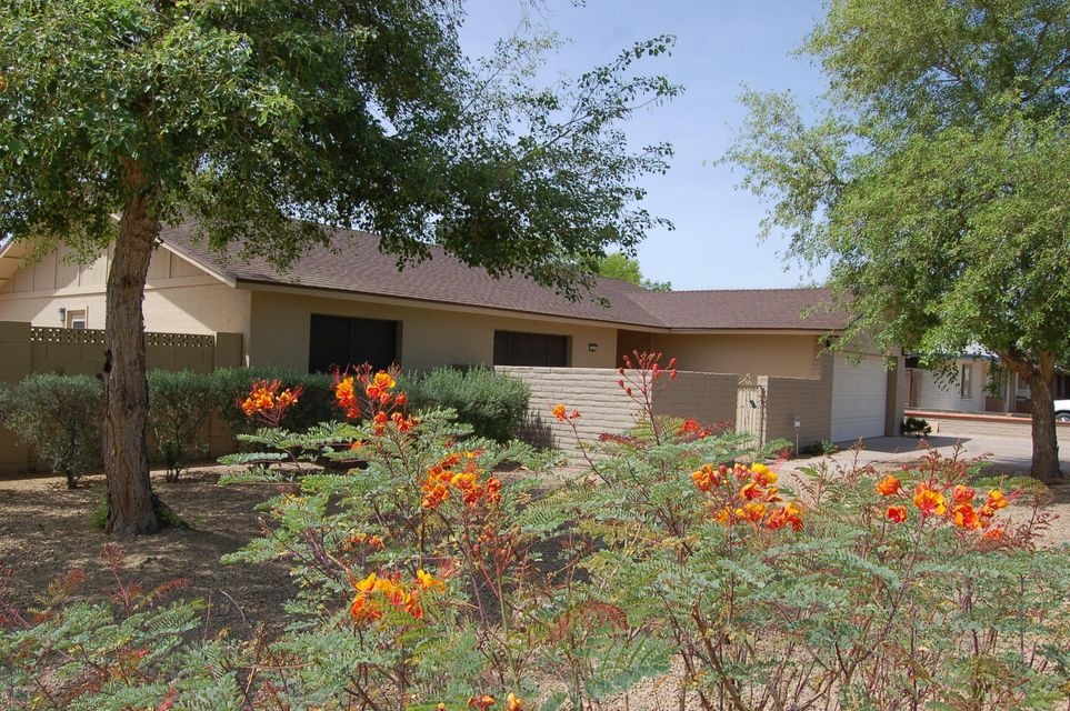 1333 E La Jolla Dr