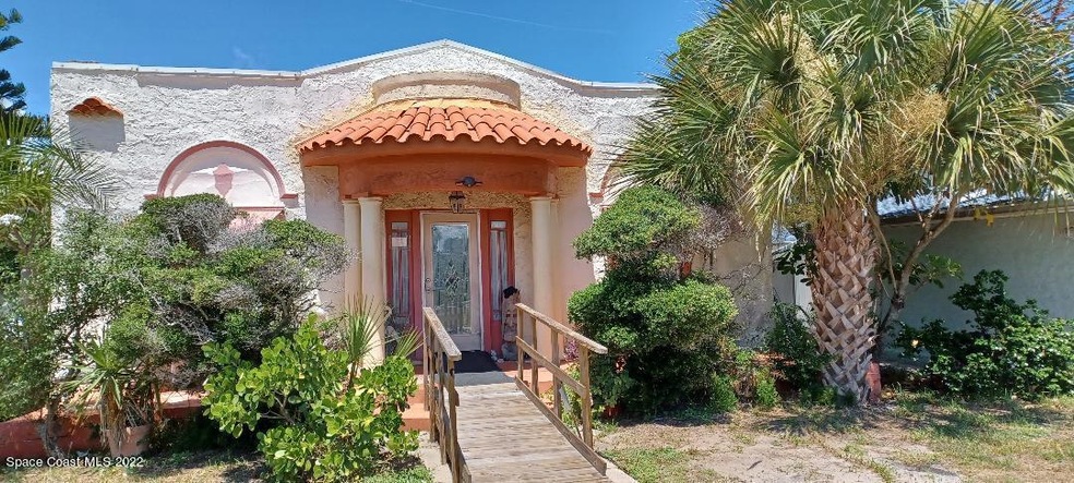 258 S Atlantic Ave, Cocoa Beach, FL 32931 - photo 1