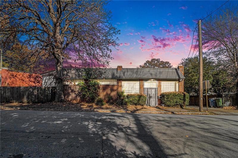 For Sale $750,000 • Co-Listing Agent