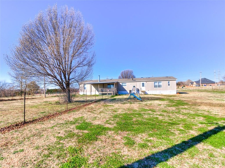 2400 S Dobbs Rd, Harrah, OK 73045 - photo 1