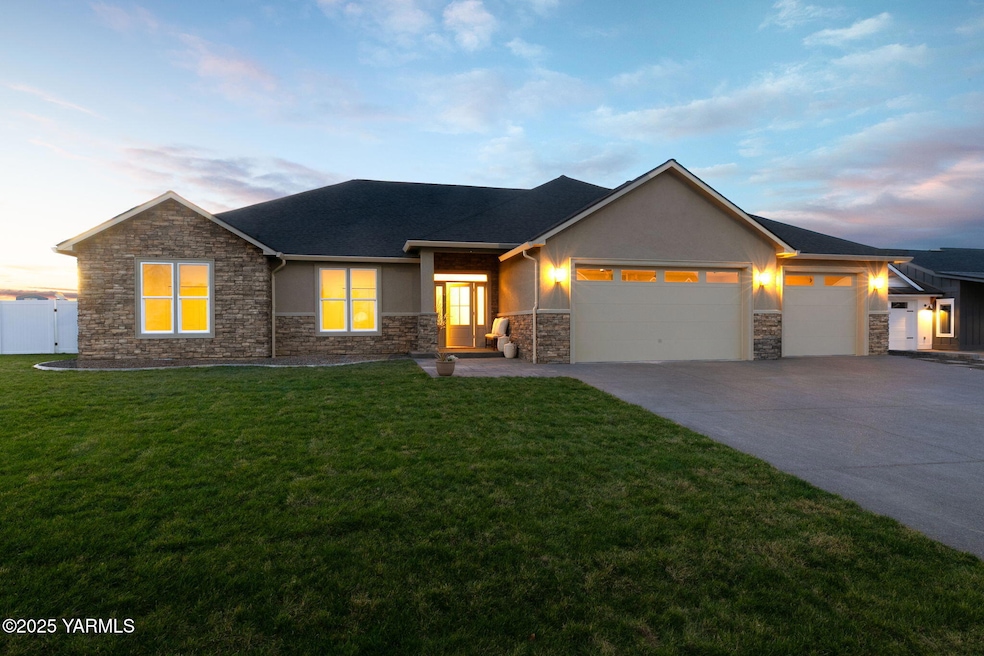 Steltzer_251107_96ave_Yakima_02