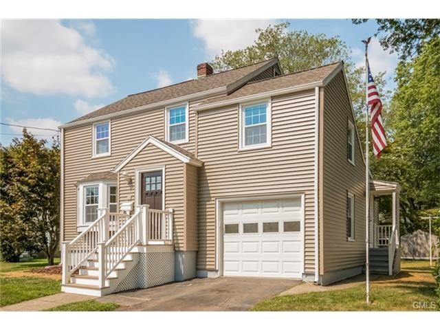 Charming McNeil Colonial in the North End with new
