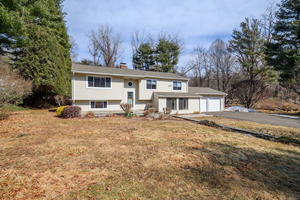 20 Little Brook Ln, Newtown, CT 06470 - photo 1