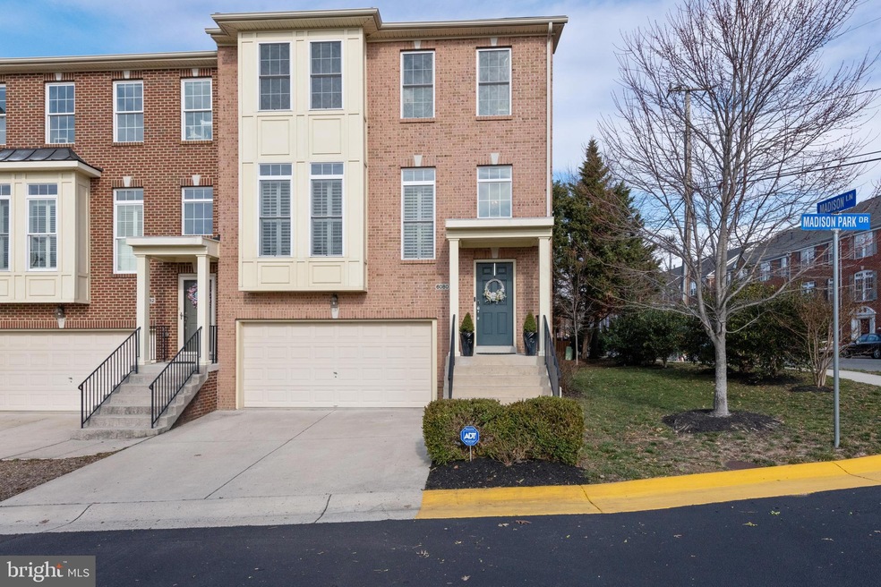 6080 Madison Park Dr, Falls Church, VA 22041 - photo 1