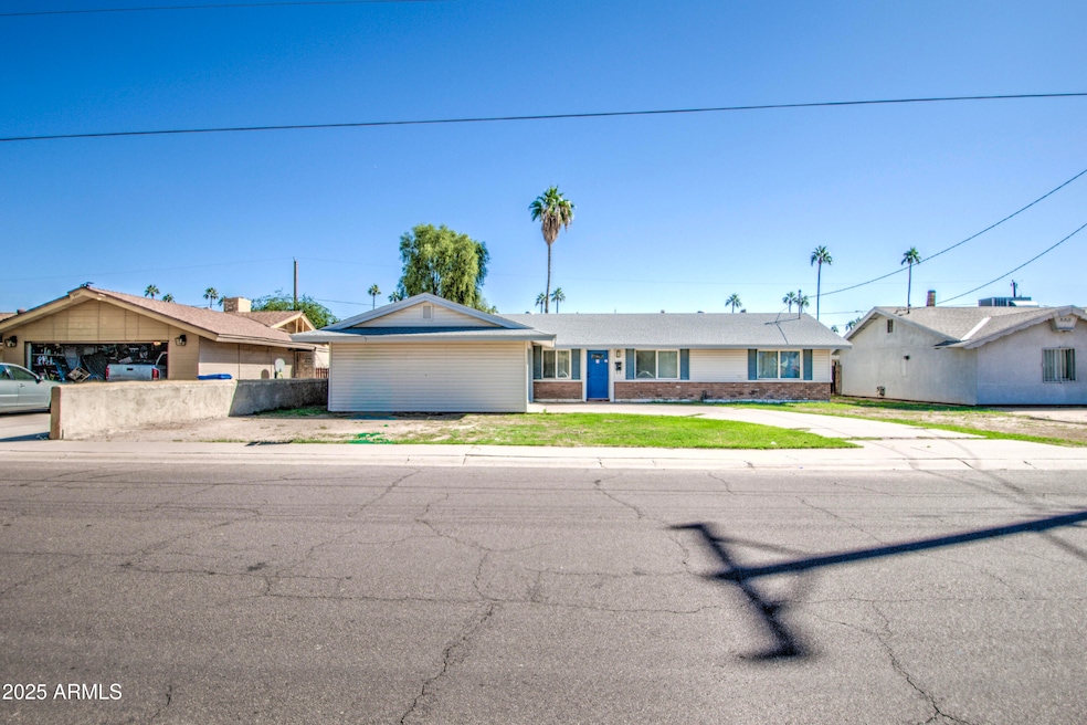 5035 N 39th Dr, Phoenix, AZ 85019 - photo 1