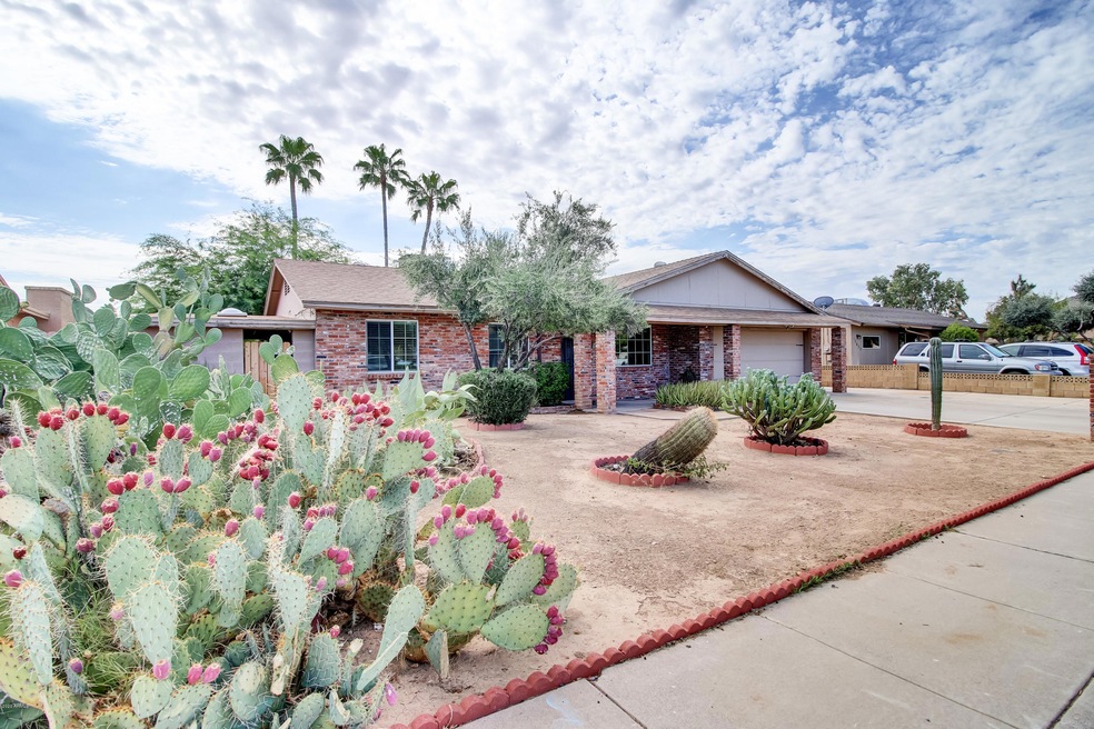 15841 N 23rd Pl-35