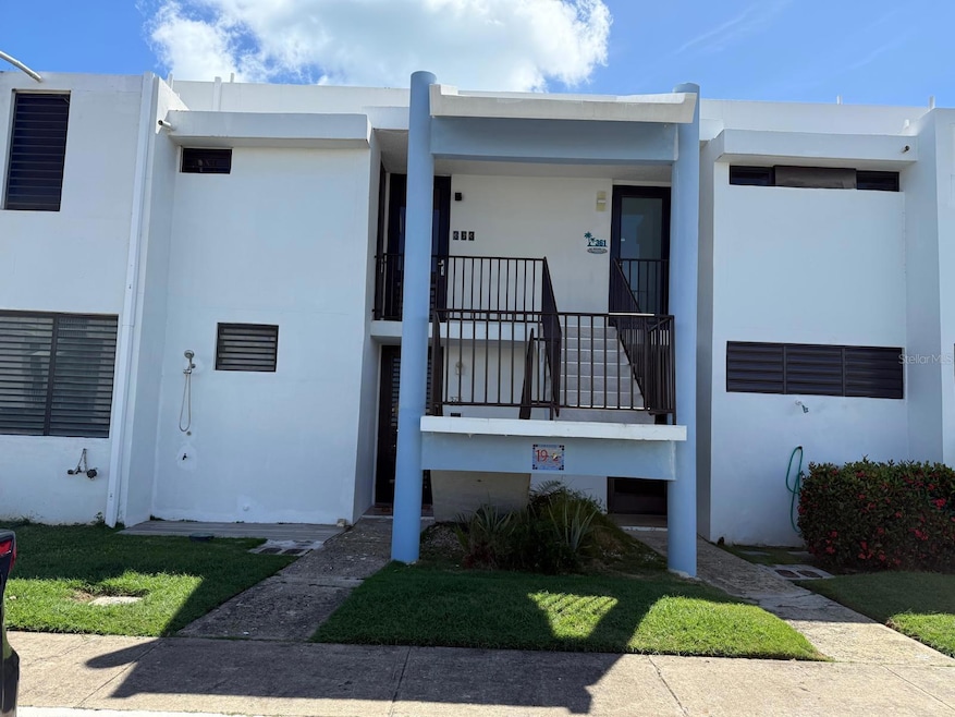 968 Camino Las Picuas unit 362, Rio Grande, PR 00745 - photo 1