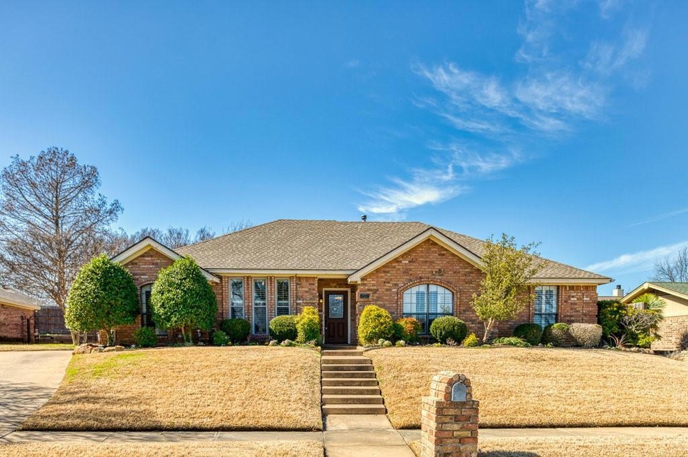 2817 Clearmeadow St, Bedford, TX 76021 - photo 1