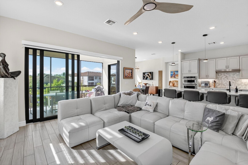 21956 Canadensis Cir unit 201, Boca Raton, FL 33428 - photo 1