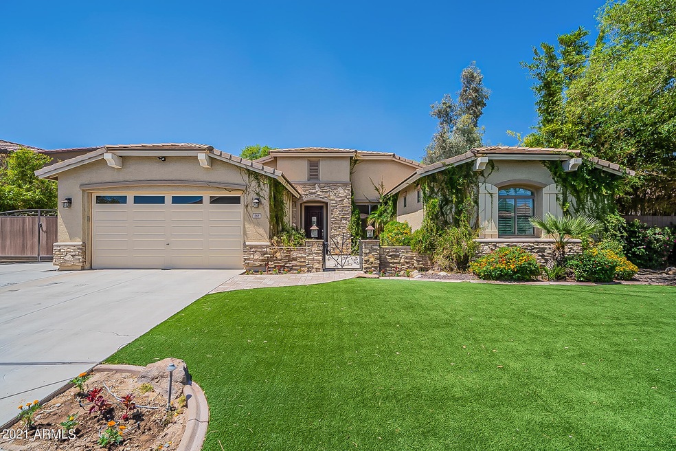 668 W Basswood Ave, San Tan Valley, AZ 85140 - photo 1