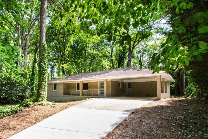 1642 Camelot Cir, Tucker, GA 30084 - photo 1