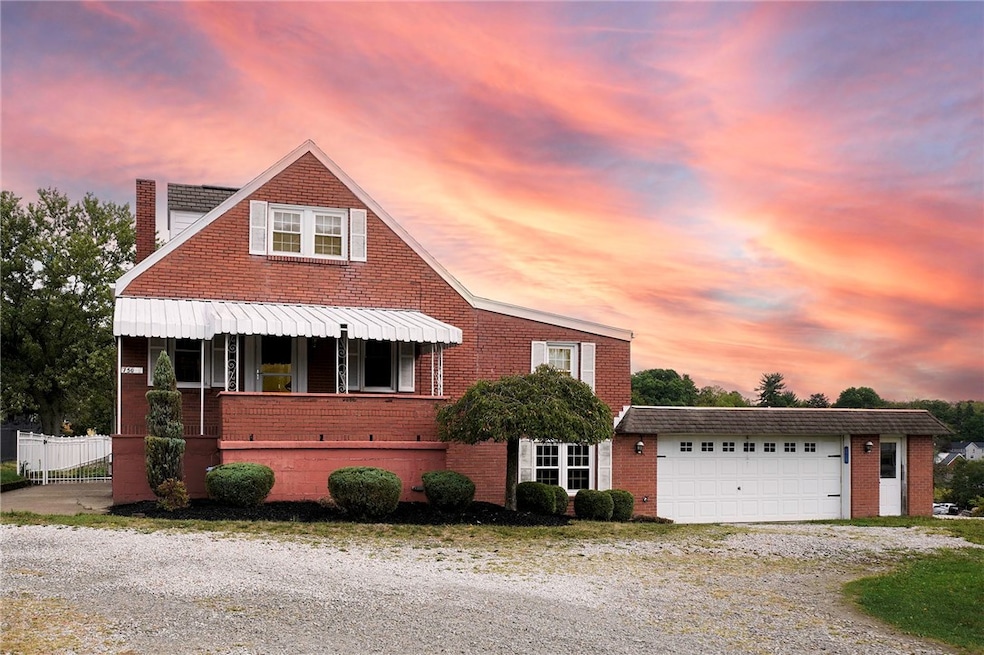 WELCOME TO 750 GLENN! THREE BEDROOM TWO BATHROOM I