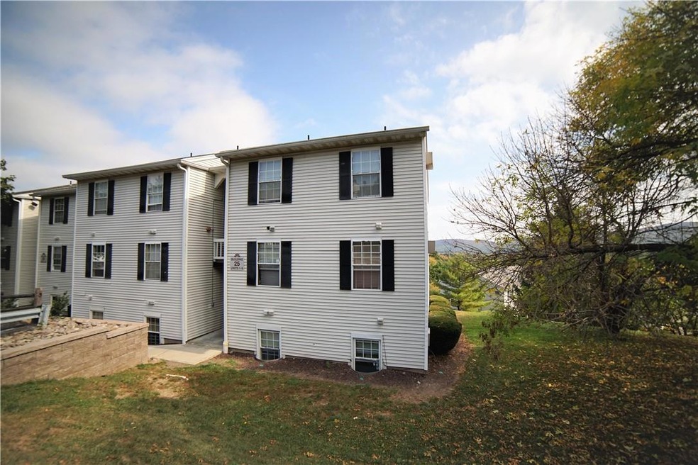 25 Lexington Hill unit 4, Harriman, NY 10926 - photo 1
