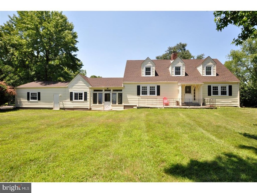 4209 Bridgeboro Rd unit 1, Moorestown, NJ 08057 - photo 1