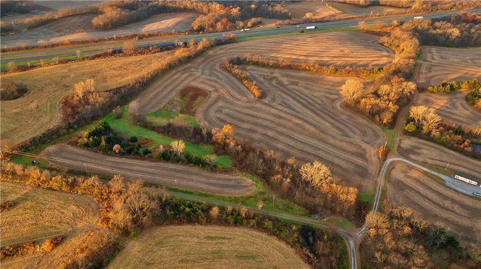 0 432 Rd unit HMS2587548, Savannah, MO 64485 - photo 1