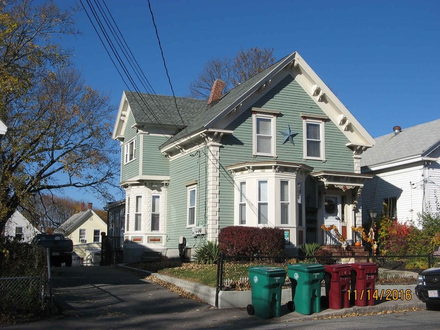 134 Coburn St unit 3, Lowell, MA 01850 - photo 1