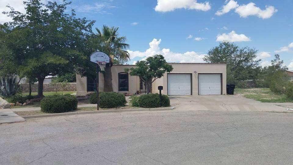 15307 Mineral Ct, Horizon City, TX 79928 - photo 1