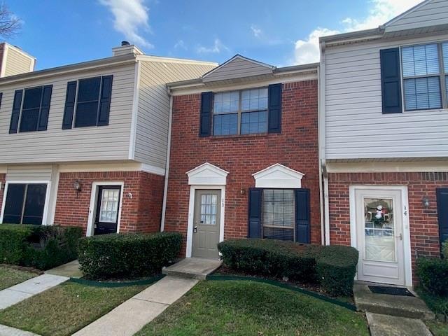 Sold • Co-Listing Agent