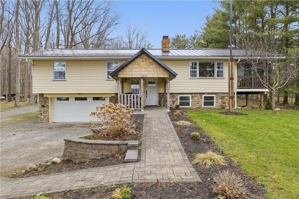 Pending $299,900 • Co-Listing Agent