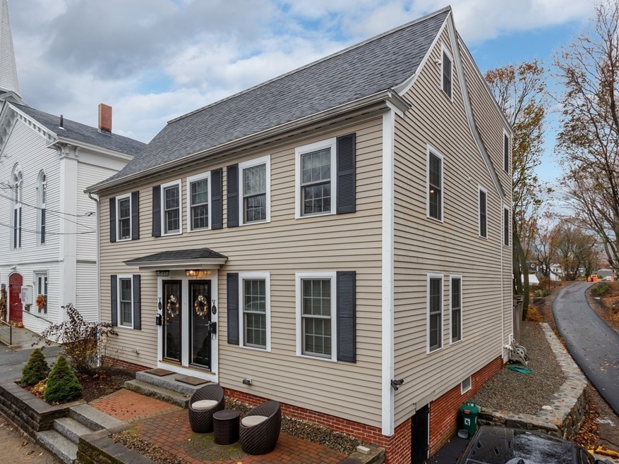 58 Purchase St, Newburyport, MA 01950 - photo 1