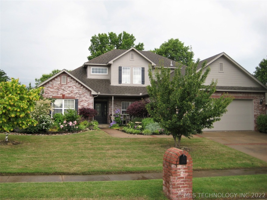 Beautiful Brick Home in Established Neighborhood w