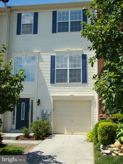 186 Oxbow Dr, Strasburg, VA 22657 - photo 1