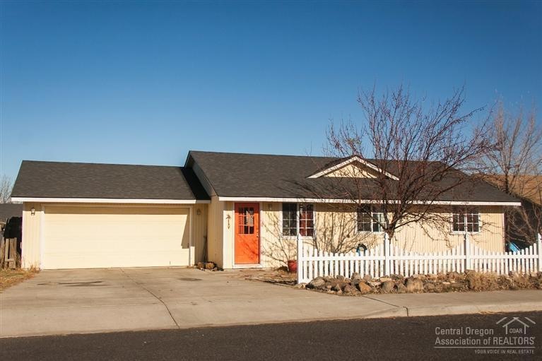 3155 SW Quartz Place, Redmond, OR 97756 - photo 1