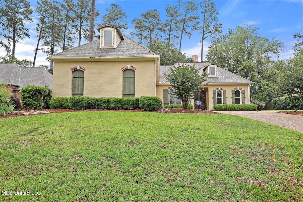 02-611 Berridge Dr