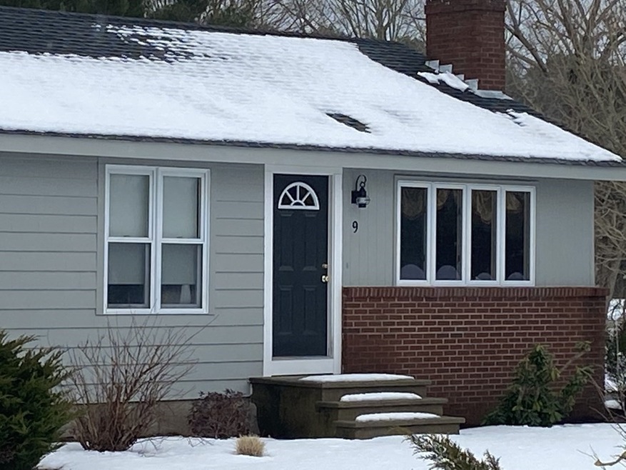 9 Anawan St, Rehoboth, MA 02769 - photo 1