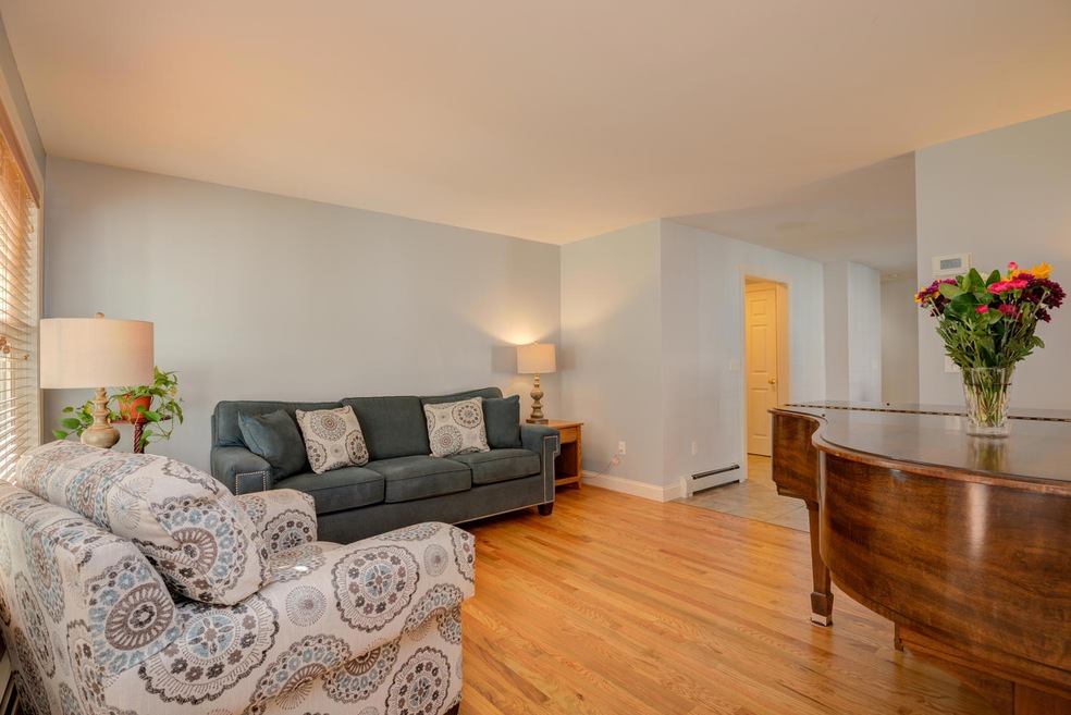 39 Shannon Ln, Saco, ME 04072 - photo 1