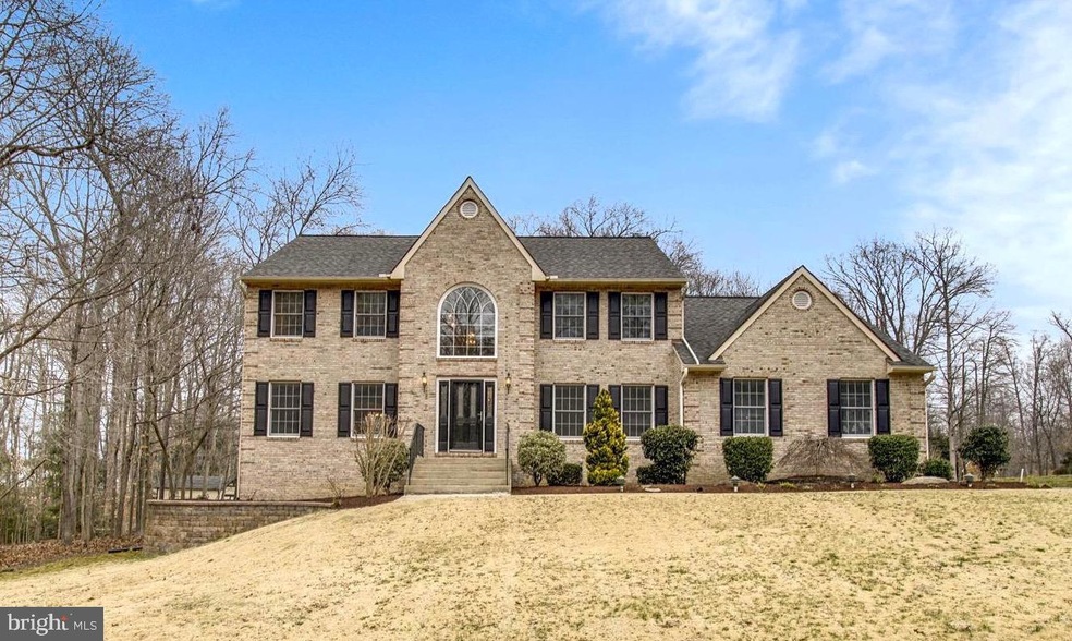 9246 Crescent Ln, La Plata, MD 20646 - photo 1