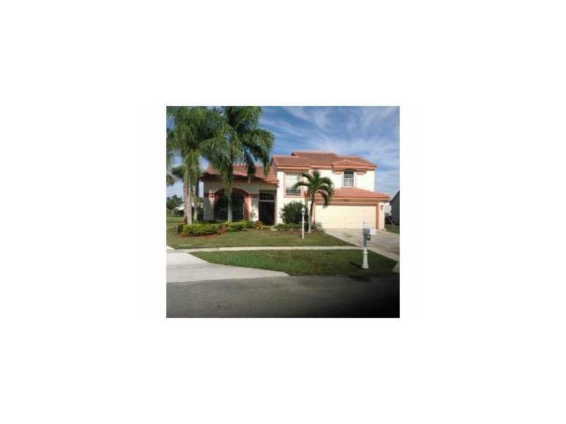 9565 Tavernier Dr, Boca Raton, FL 33496 - photo 1