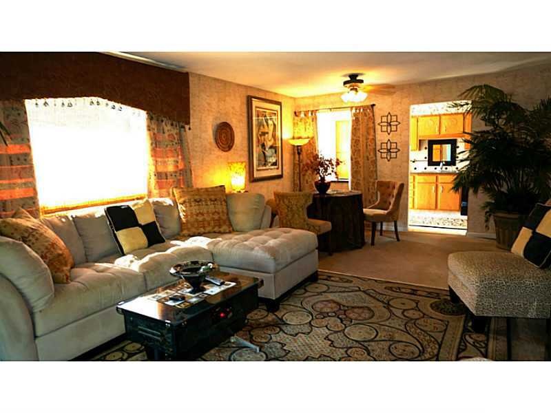 313 Chatham Cir, Warwick, RI 02886 - photo 1