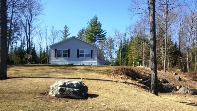 289 W Forest Lake Rd, Bethlehem, NH 03574 - photo 1