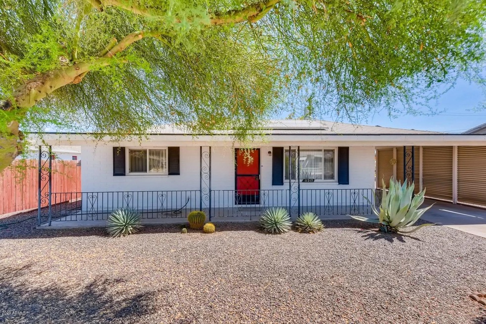 001 - 01 Exterior Front