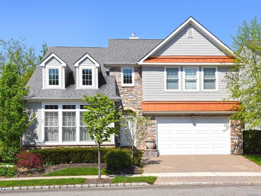 69 W Overlook, Port Washington, NY 11050 - photo 1