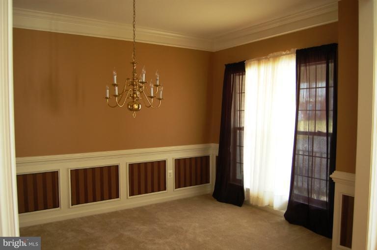 10205 Picturesque Ct, Nokesville, VA 20181 - photo 1