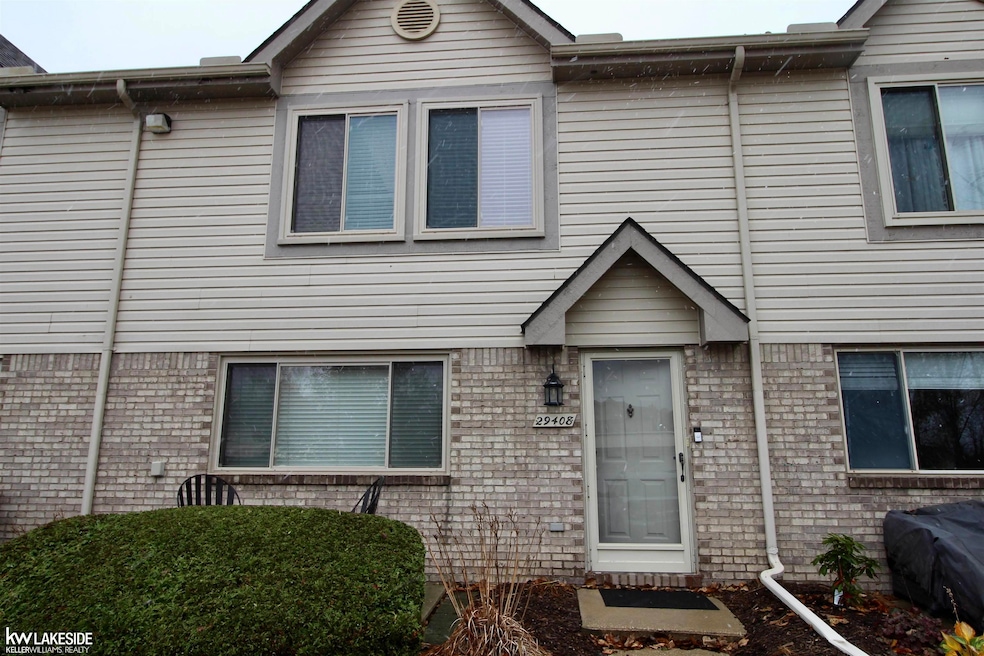 29408 Maurice Ct unit 50, Chesterfield, MI 48047 - photo 1