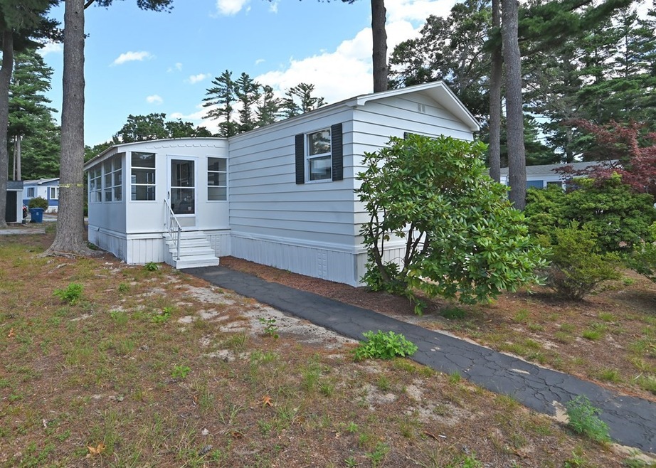 95 Castle Dr, West Wareham, MA 02576 - photo 1