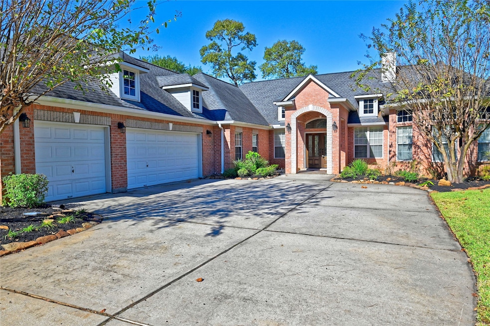 14222 Spring Pines Dr, Tomball, TX 77375 - photo 1