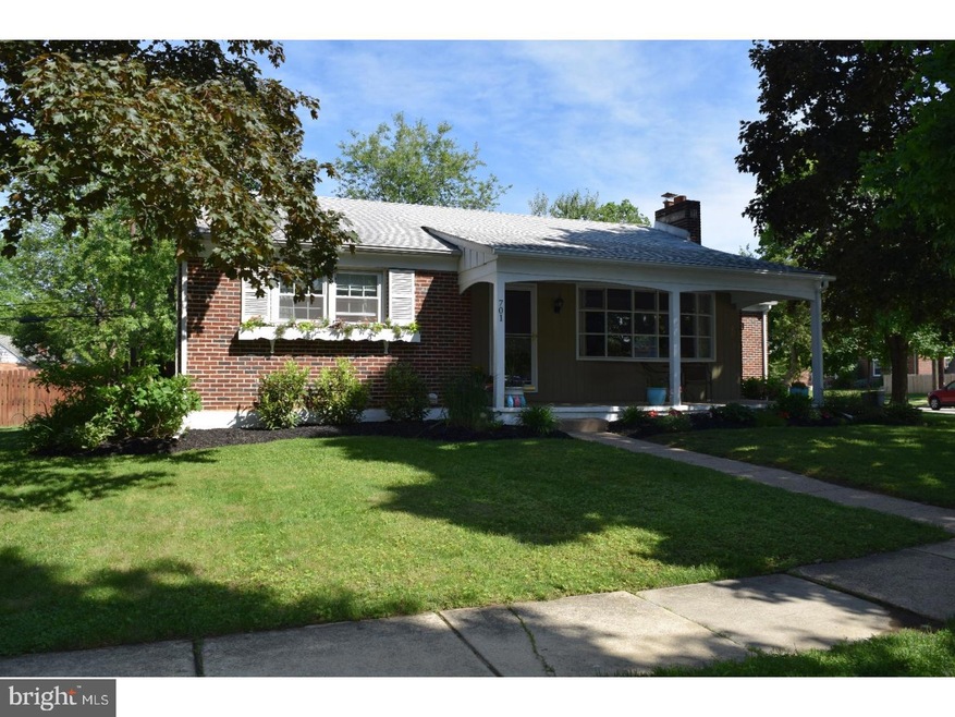 701 7th Ave Cir, Swarthmore, PA 19081 - photo 1